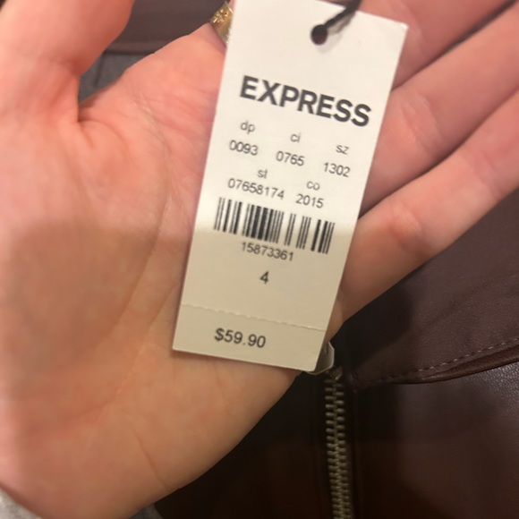 Express faux leather skirt - Picture 2 of 3